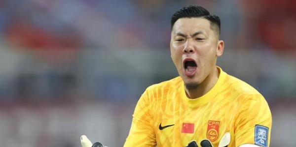 德甲俱乐部多特蒙德向鲁能核心发出900万报价，转会谣言遭辟谣