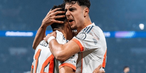 1-2！大巴黎欧冠倒下，拜仁锋霸踢疯了：梅开二度，染红下场