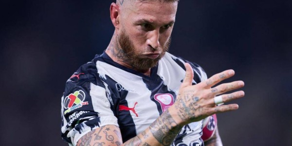 皇马传奇重逢！39岁水爷点射破门